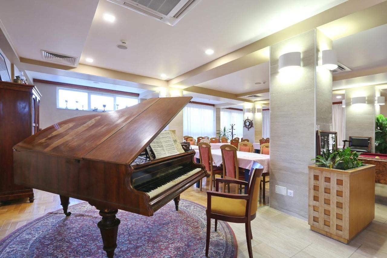 Villa Tade Debeljak Kültér fotó
